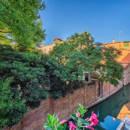 La Terrazza Dei Gelsomini Apartment